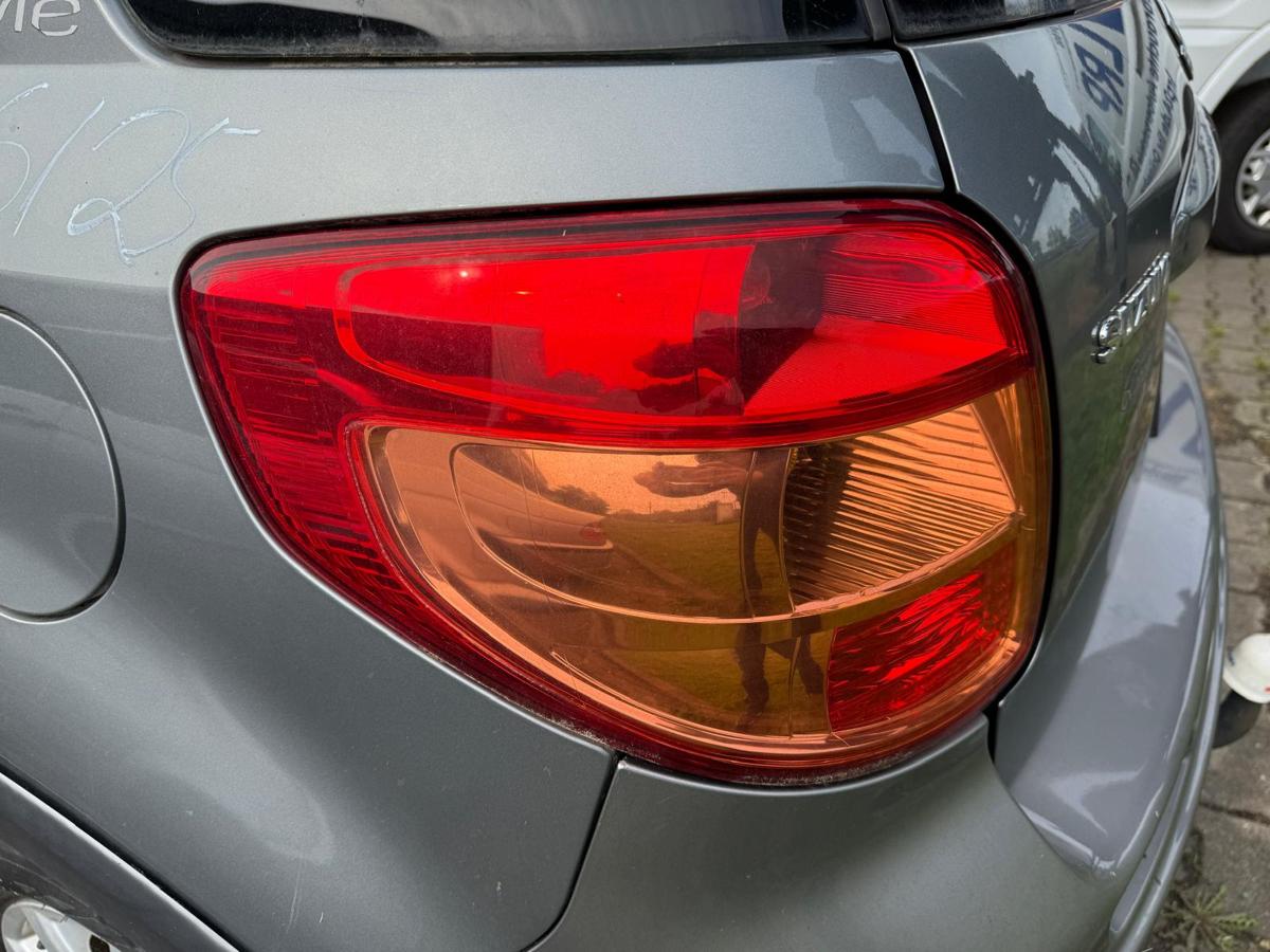 Suzuki SX4 EY original Rücklicht Rückleuchte Schlussleuchte links BJ11